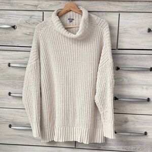 Aerie oversized dreamspun Mock neck sweater in cream color size M